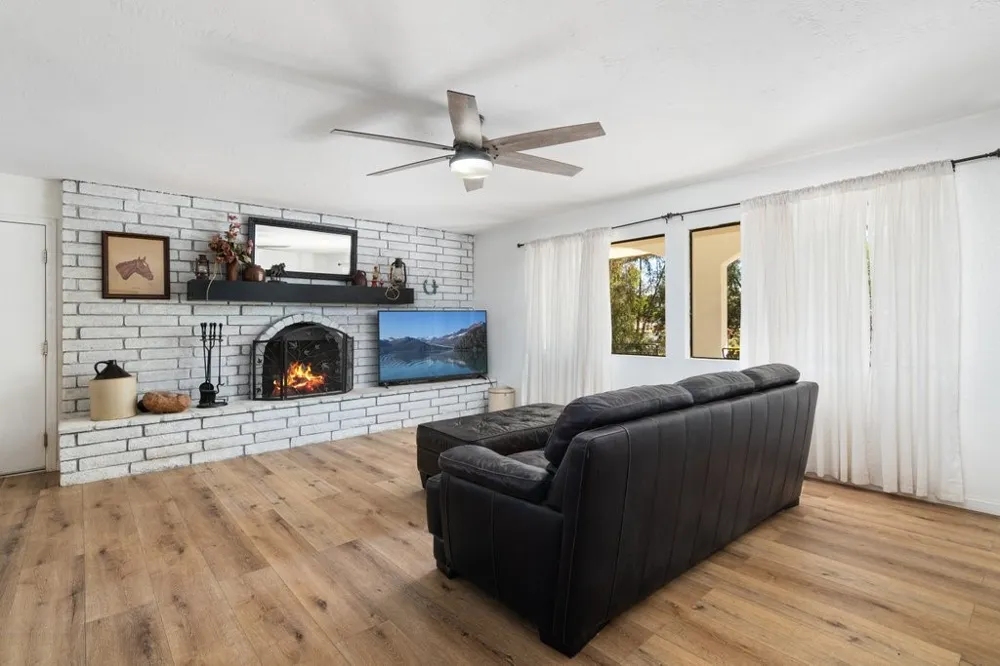 22744 Rolling Meadows Perris, CA 92570