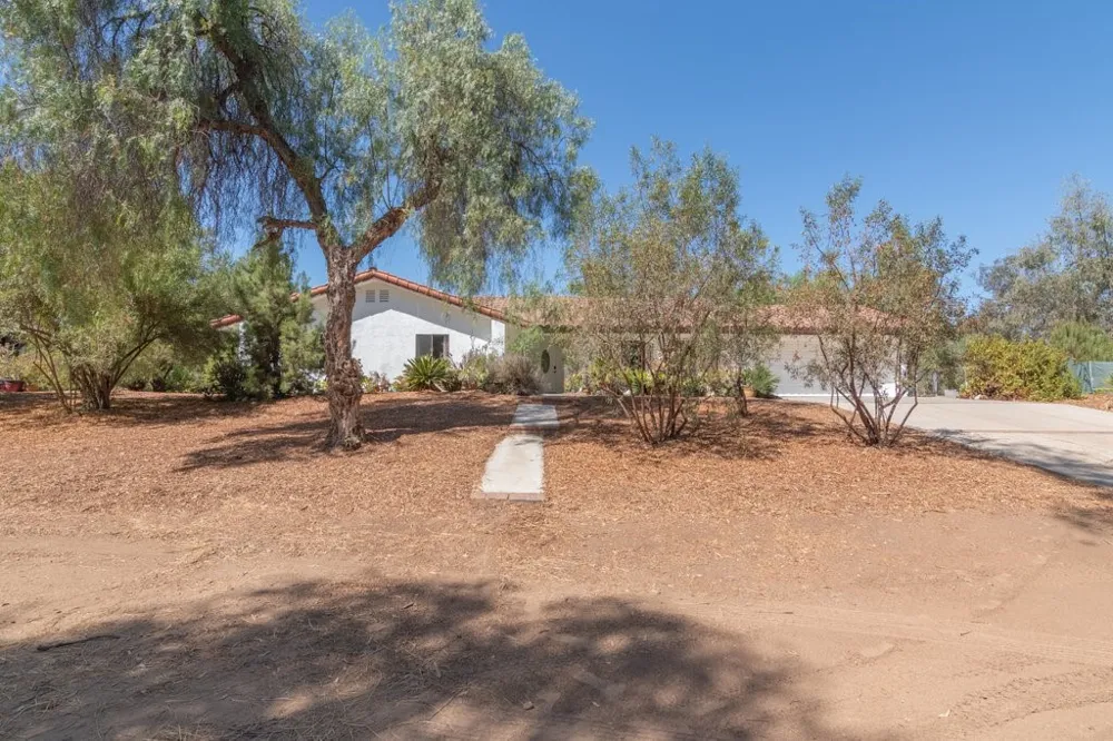 22744 Rolling Meadows Perris, CA 92570