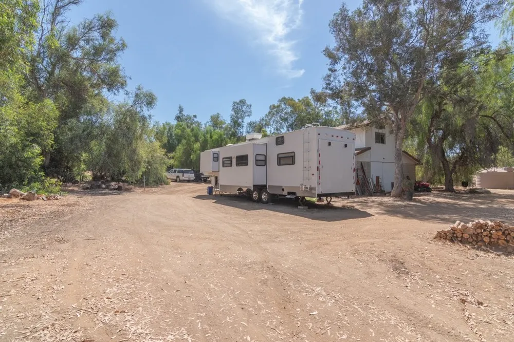22744 Rolling Meadows Perris, CA 92570