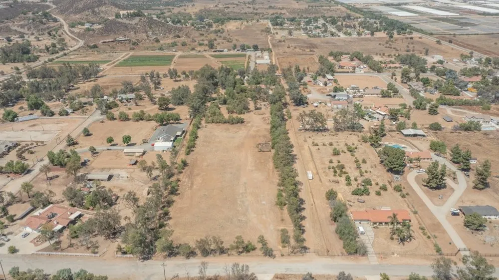 22744 Rolling Meadows Perris, CA 92570