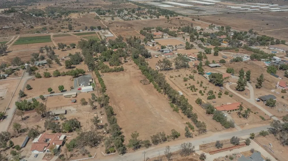 22744 Rolling Meadows Perris, CA 92570