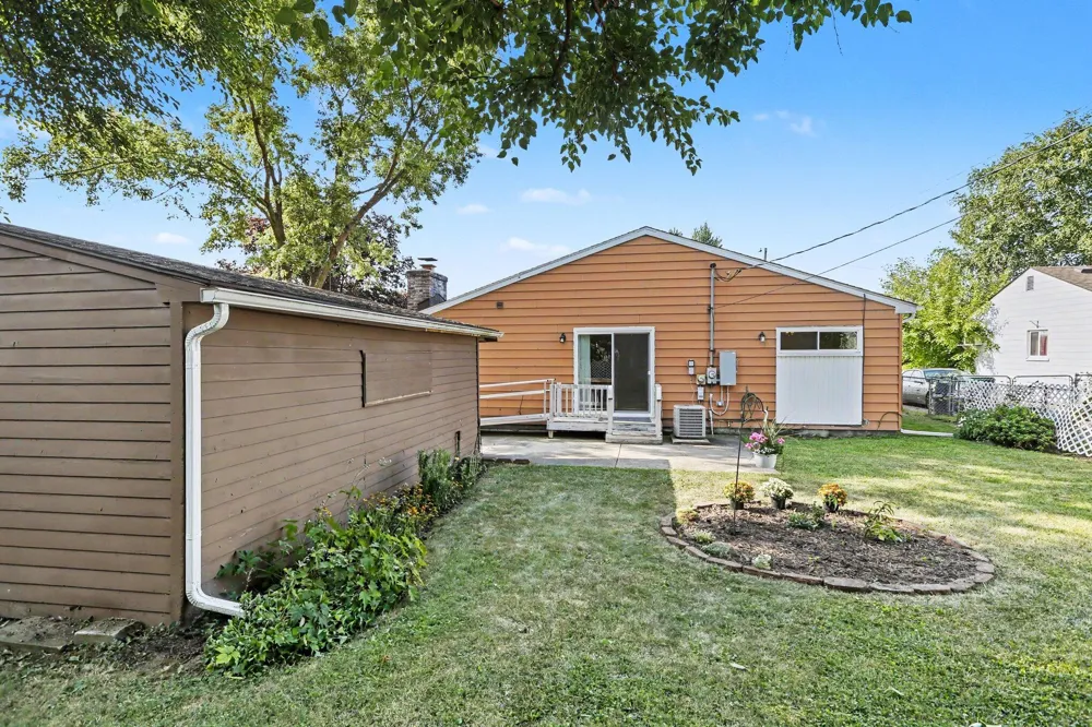 1301 Duncan Avenue Ypsilanti, MI 48198