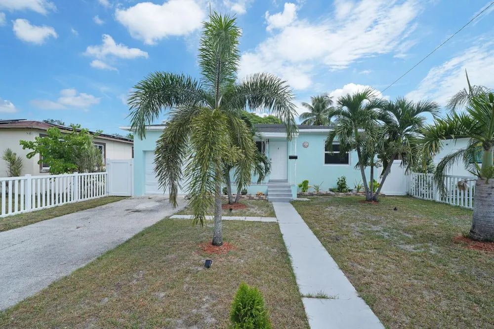 2517 Rodman Street Hollywood, FL 33020