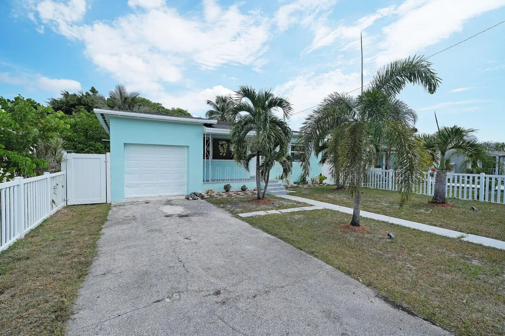 2517 Rodman Street Hollywood, FL 33020
