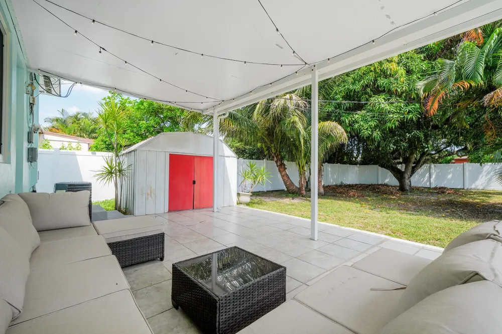 2517 Rodman Street Hollywood, FL 33020