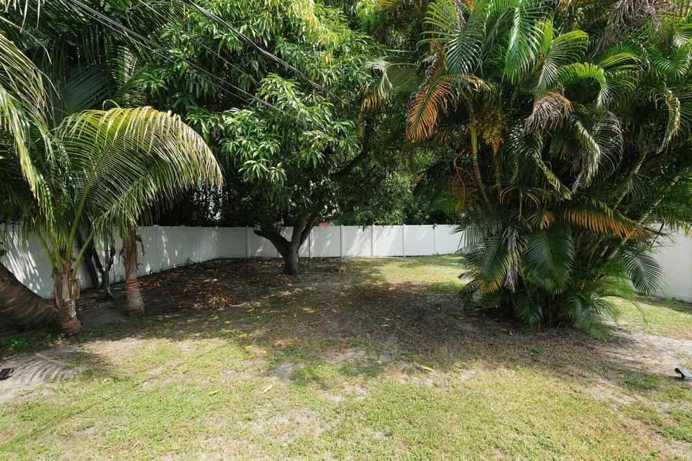 2517 Rodman Street Hollywood, FL 33020