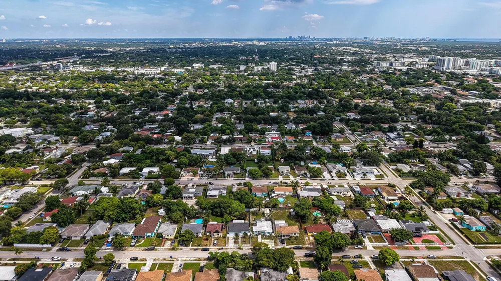 2517 Rodman Street Hollywood, FL 33020
