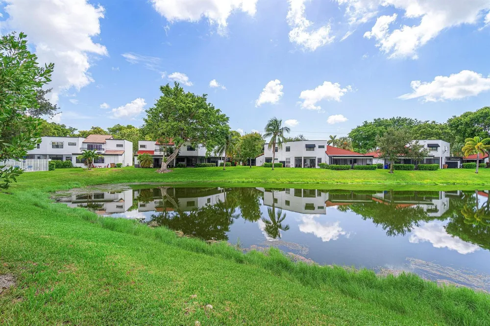 439 NW 36TH AVENUE Deerfield Beach, FL 33442