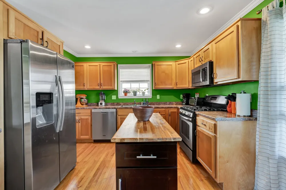 6082 Wardwell Dr Ooltewah, TN 37363