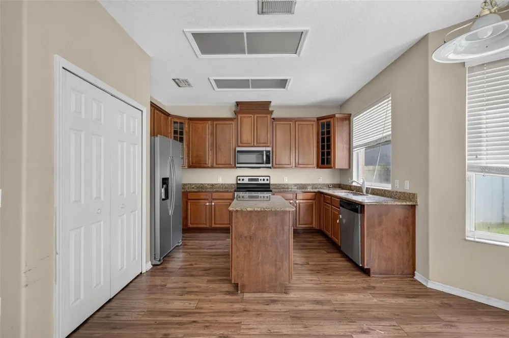 13026 MOSS PARK RIDGE DRIVE Orlando, FL 32832
