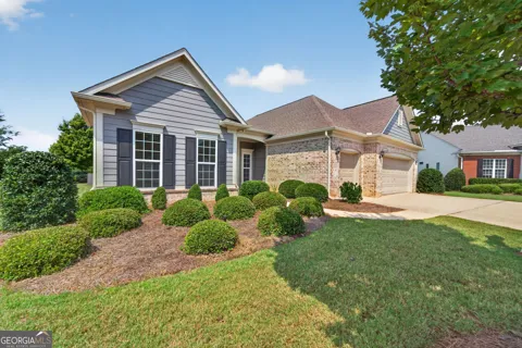 1111 Lakefront Court