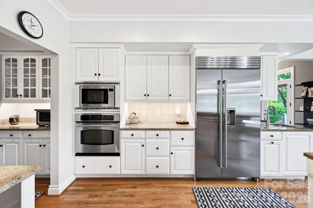 10 Blackberry Lane Asheville, NC 28804
