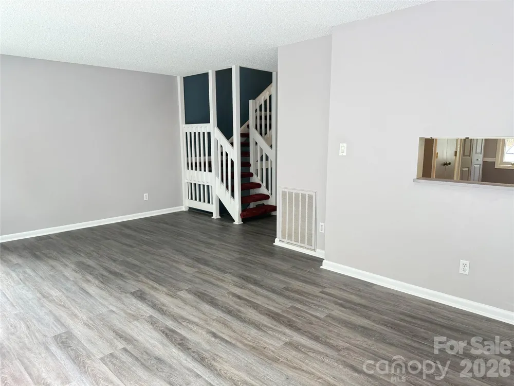 22 Hollybrook Drive Asheville, NC 28803