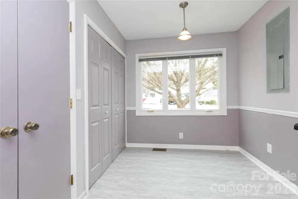 22 Hollybrook Drive Asheville, NC 28803