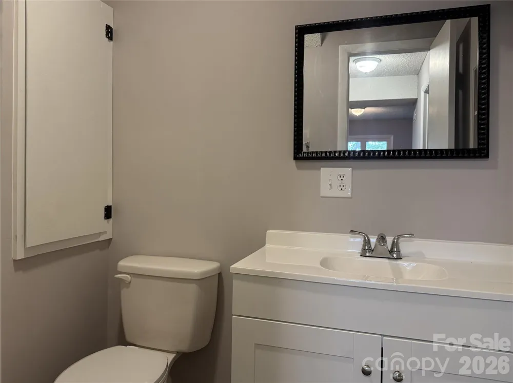 22 Hollybrook Drive Asheville, NC 28803