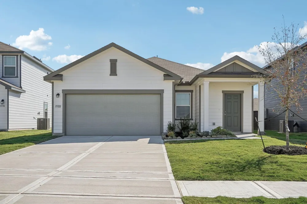 2411 Evergreen Falls Drive Crosby, TX 77532
