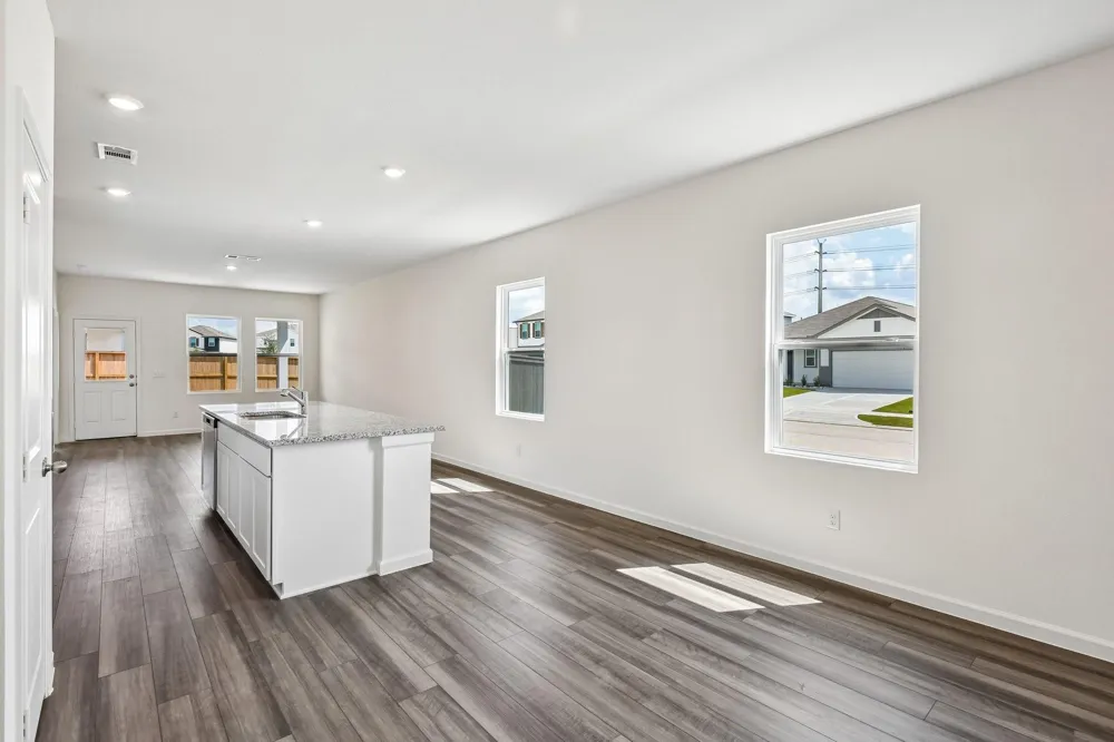 2411 Evergreen Falls Drive Crosby, TX 77532