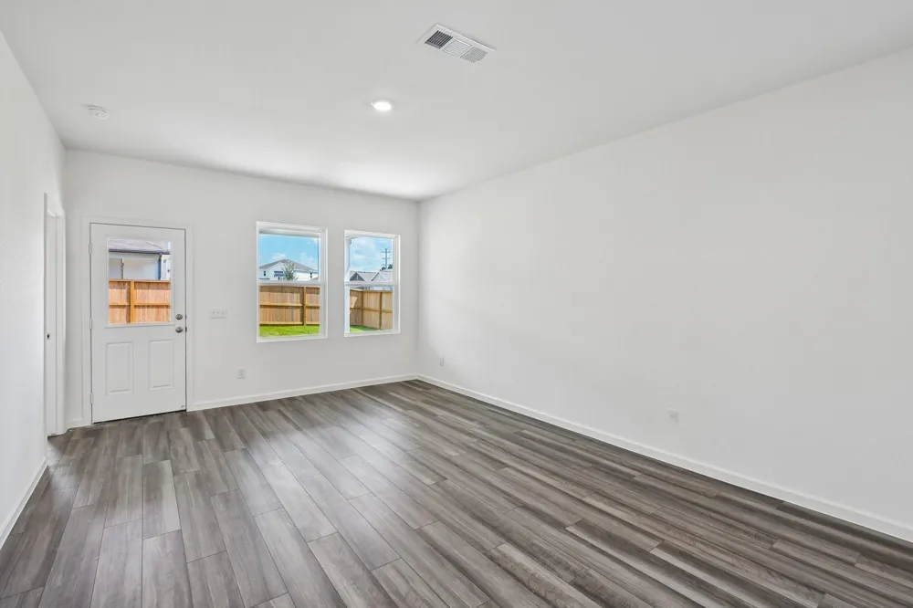 2411 Evergreen Falls Drive Crosby, TX 77532