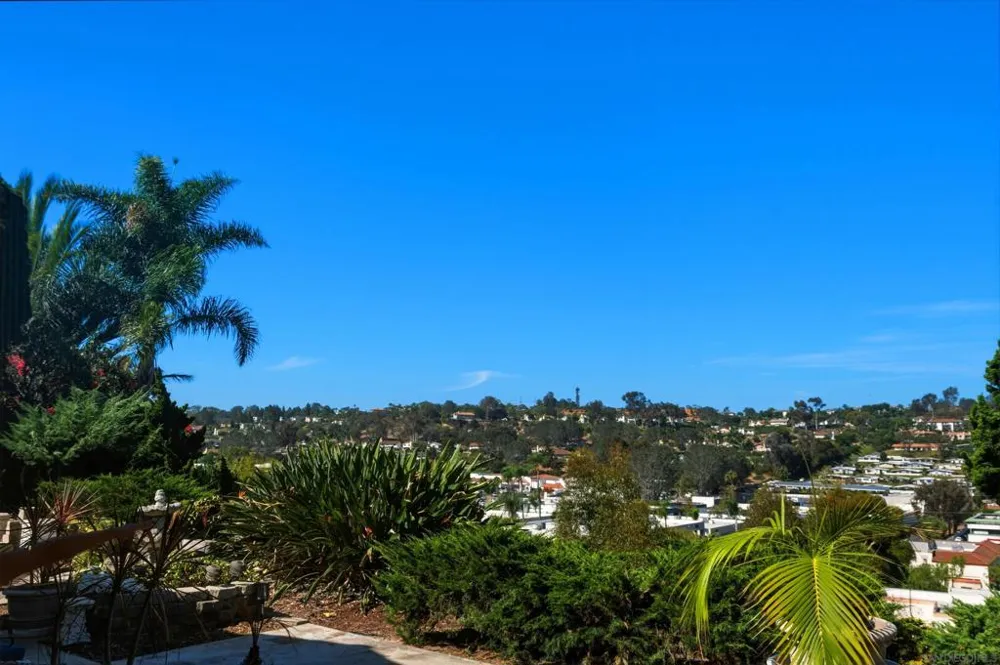 470 Jolina Way Encinitas, CA 92024