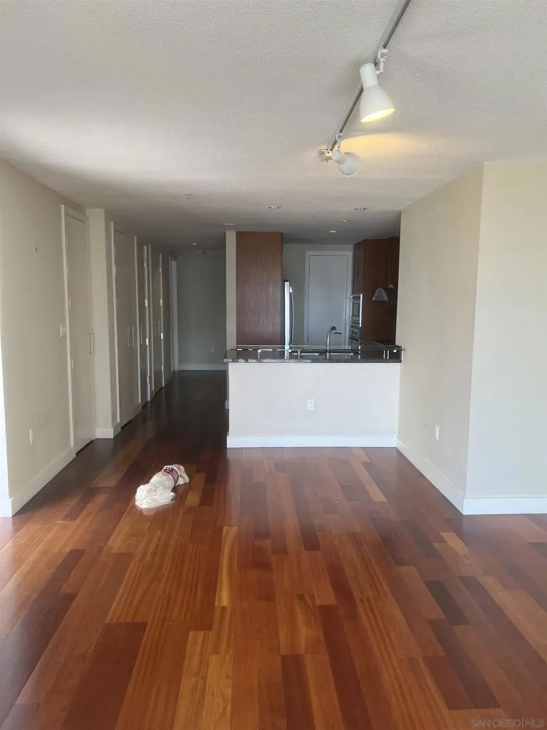 1199 Pacific Hwy. #307 San Diego, CA 92101