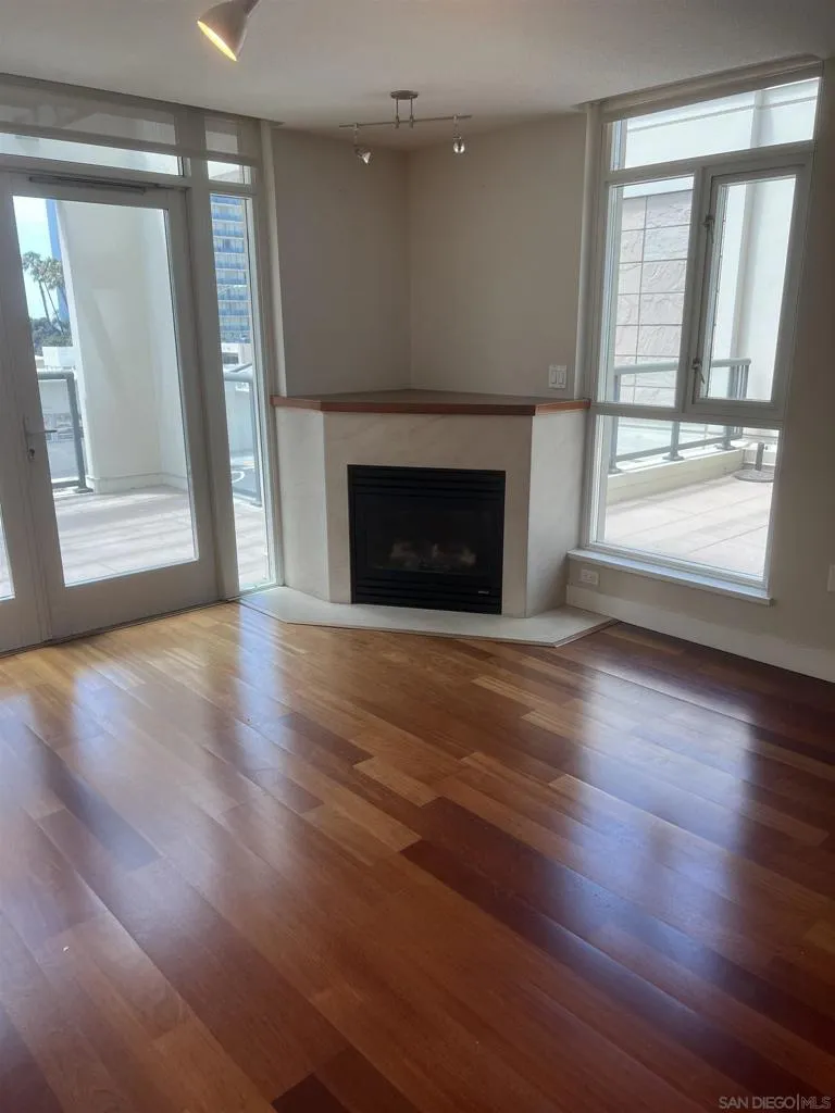 1199 Pacific Hwy. #307 San Diego, CA 92101