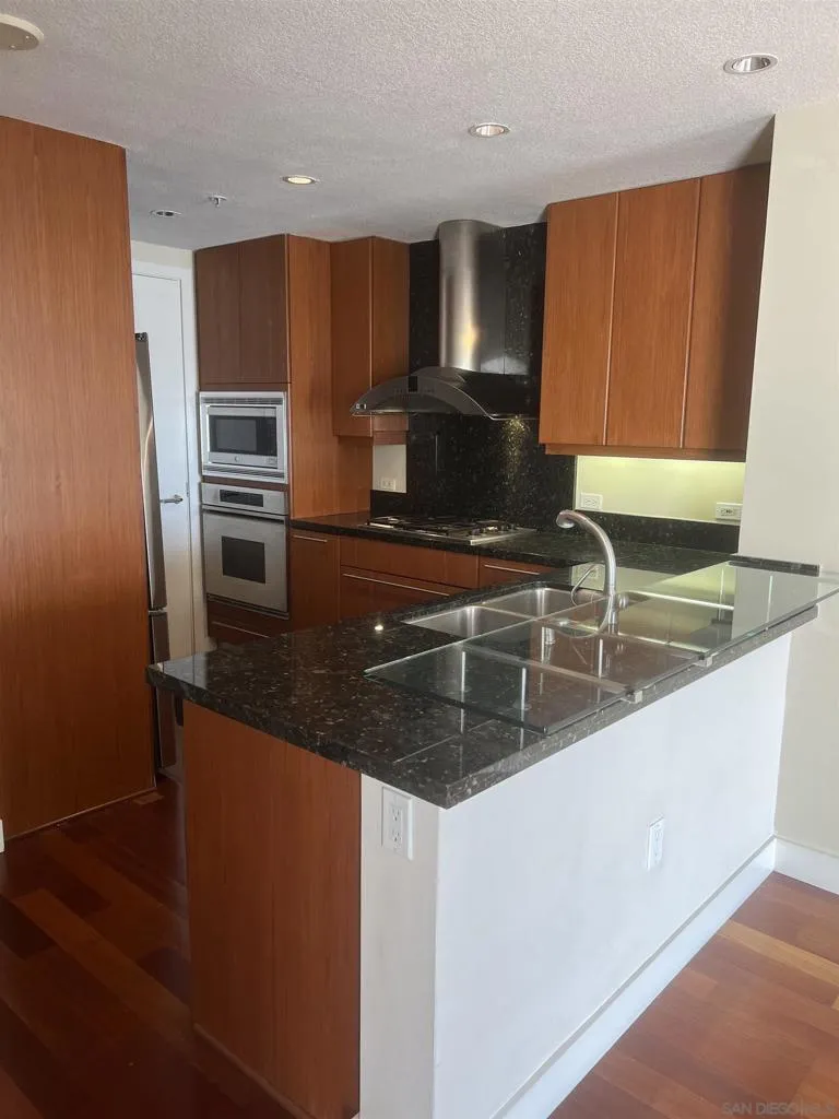1199 Pacific Hwy. #307 San Diego, CA 92101