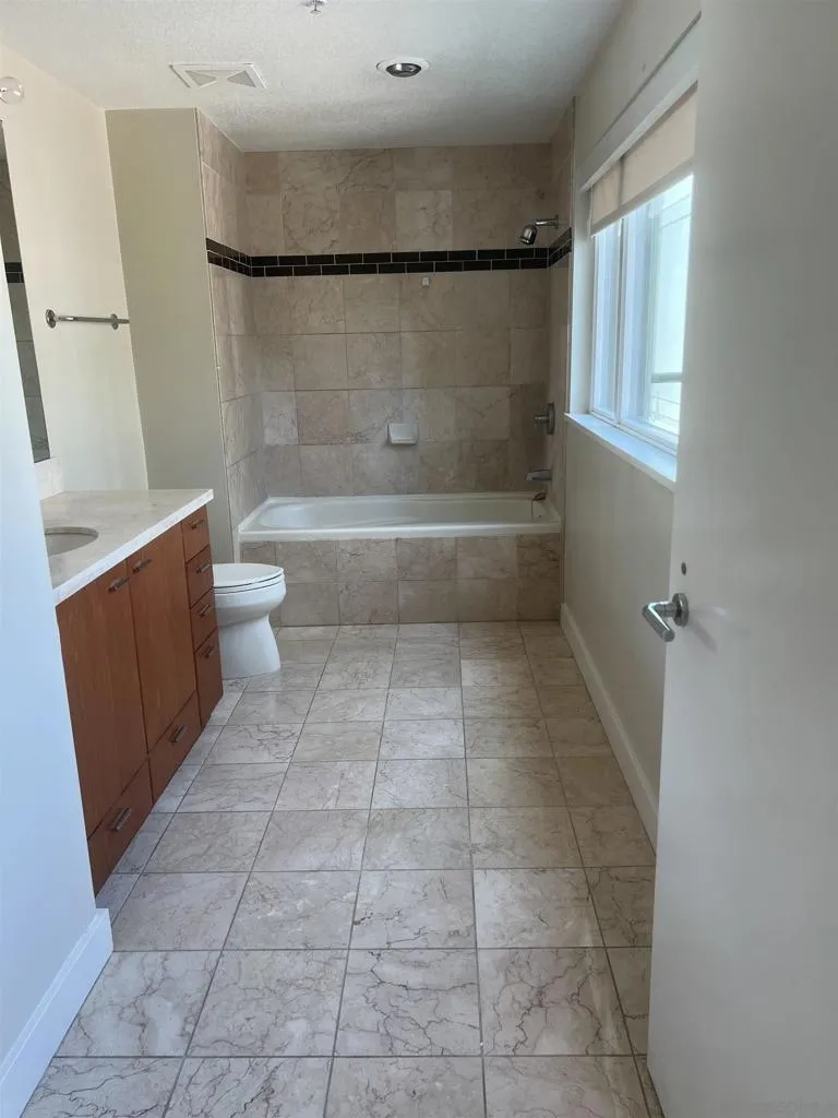 1199 Pacific Hwy. #307 San Diego, CA 92101