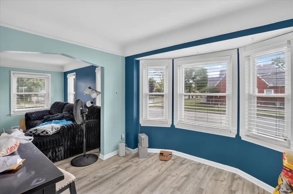 1603 Michigan Boulevard Lincoln Park, MI 48146