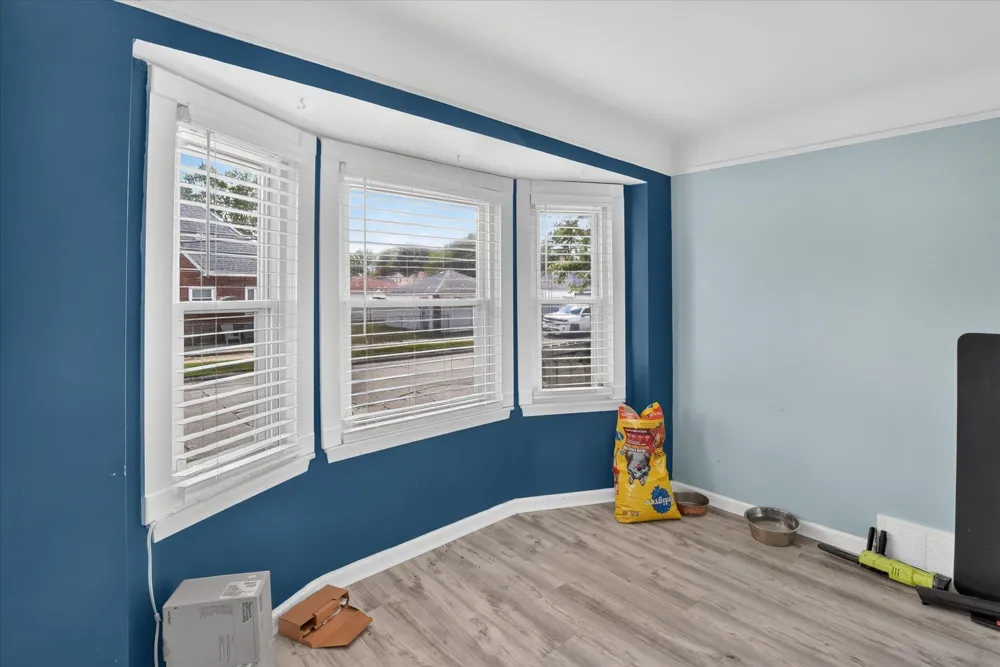1603 Michigan Boulevard Lincoln Park, MI 48146