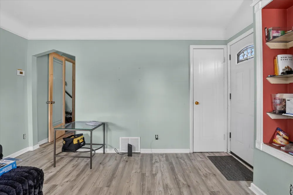 1603 Michigan Boulevard Lincoln Park, MI 48146