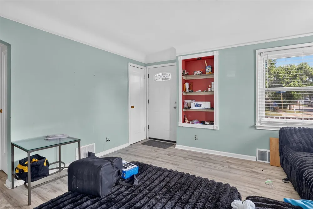 1603 Michigan Boulevard Lincoln Park, MI 48146