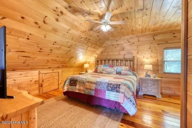 81 Grant Drive Brasstown, NC 28902