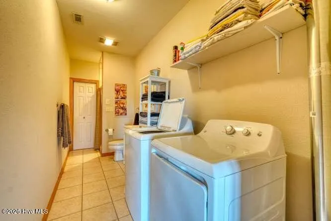 81 Grant Drive Brasstown, NC 28902