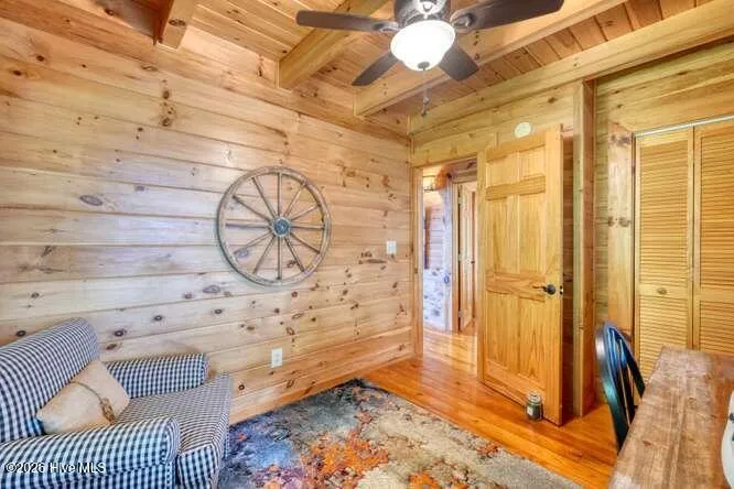 81 Grant Drive Brasstown, NC 28902