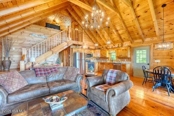 81 Grant Drive Brasstown, NC 28902