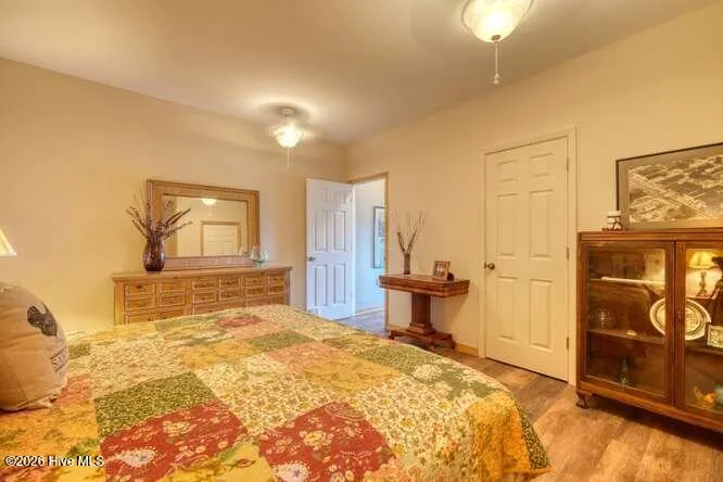 81 Grant Drive Brasstown, NC 28902