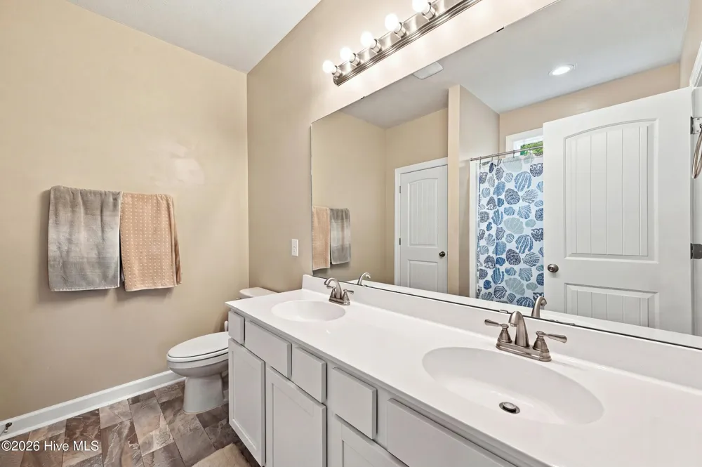 2011 Folkstone Woods Lane Holly Ridge, NC 28445
