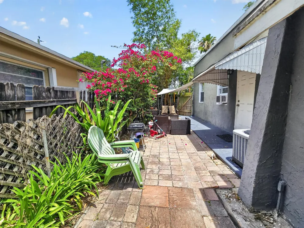 2426 NE 184TH STREET North Miami Beach, FL 33160