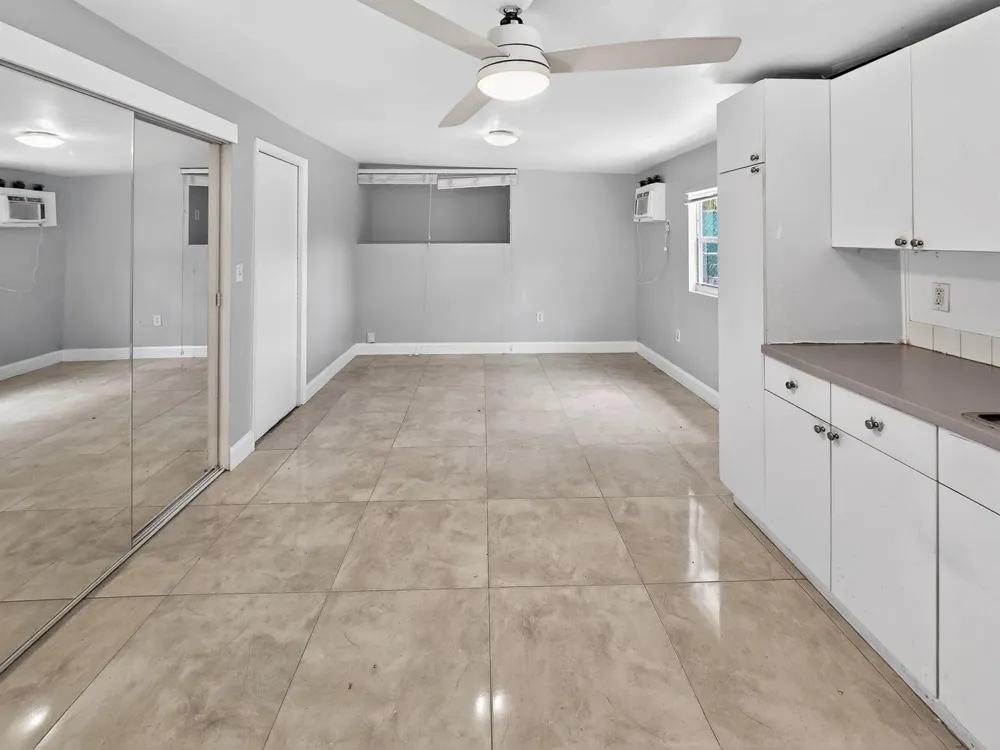 2426 NE 184TH STREET North Miami Beach, FL 33160