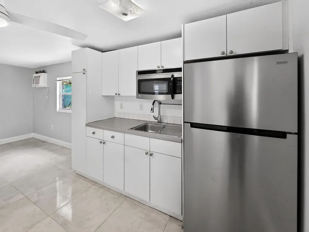 2426 NE 184TH STREET North Miami Beach, FL 33160