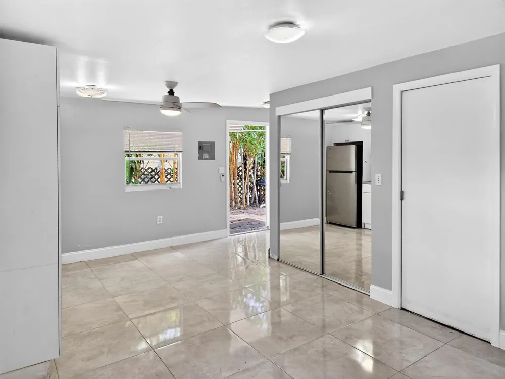 2426 NE 184TH STREET North Miami Beach, FL 33160