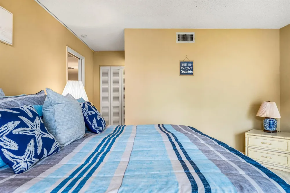 3939 OCEAN DRIVE #408C Vero Beach, FL 32963