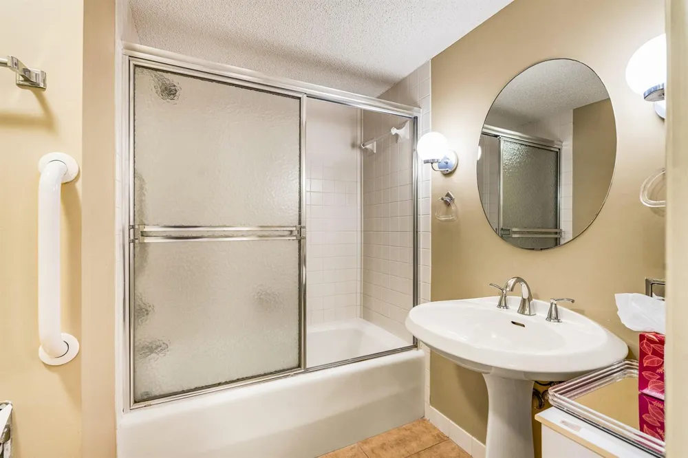 3939 OCEAN DRIVE #408C Vero Beach, FL 32963