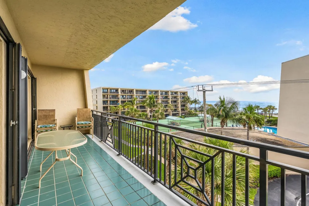 3939 OCEAN DRIVE #408C Vero Beach, FL 32963