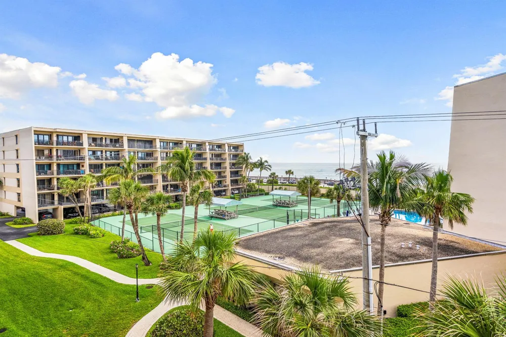 3939 OCEAN DRIVE #408C Vero Beach, FL 32963