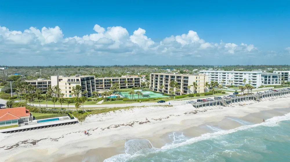 3939 OCEAN DRIVE #408C Vero Beach, FL 32963