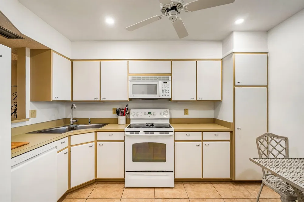 3939 OCEAN DRIVE #408C Vero Beach, FL 32963