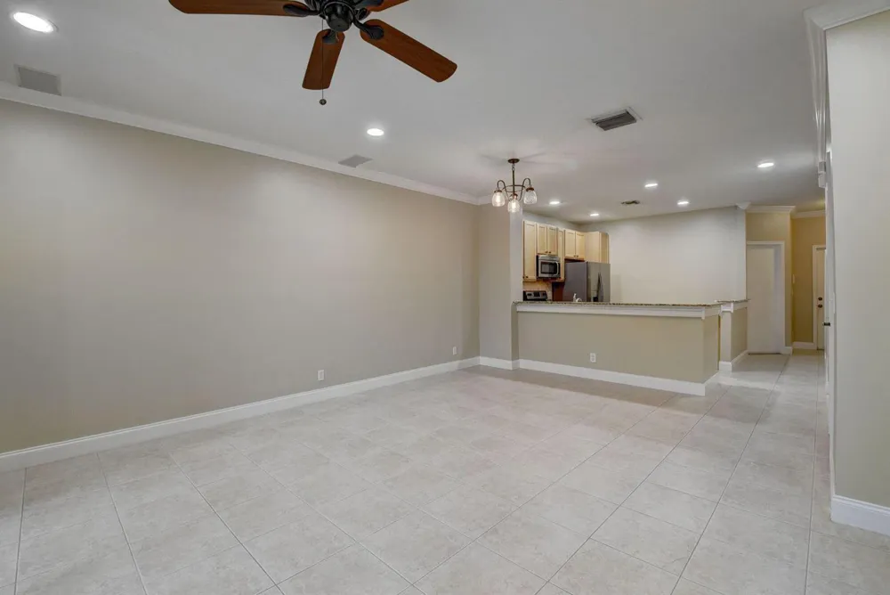 9113 Tremezzo Lane Boynton Beach, FL 33472