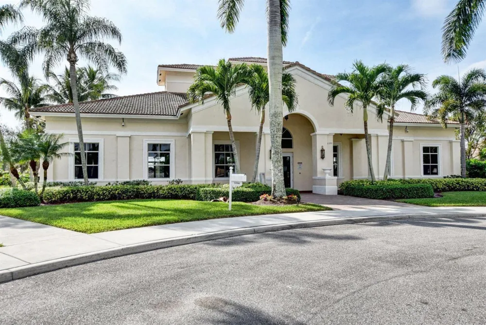 9113 Tremezzo Lane Boynton Beach, FL 33472