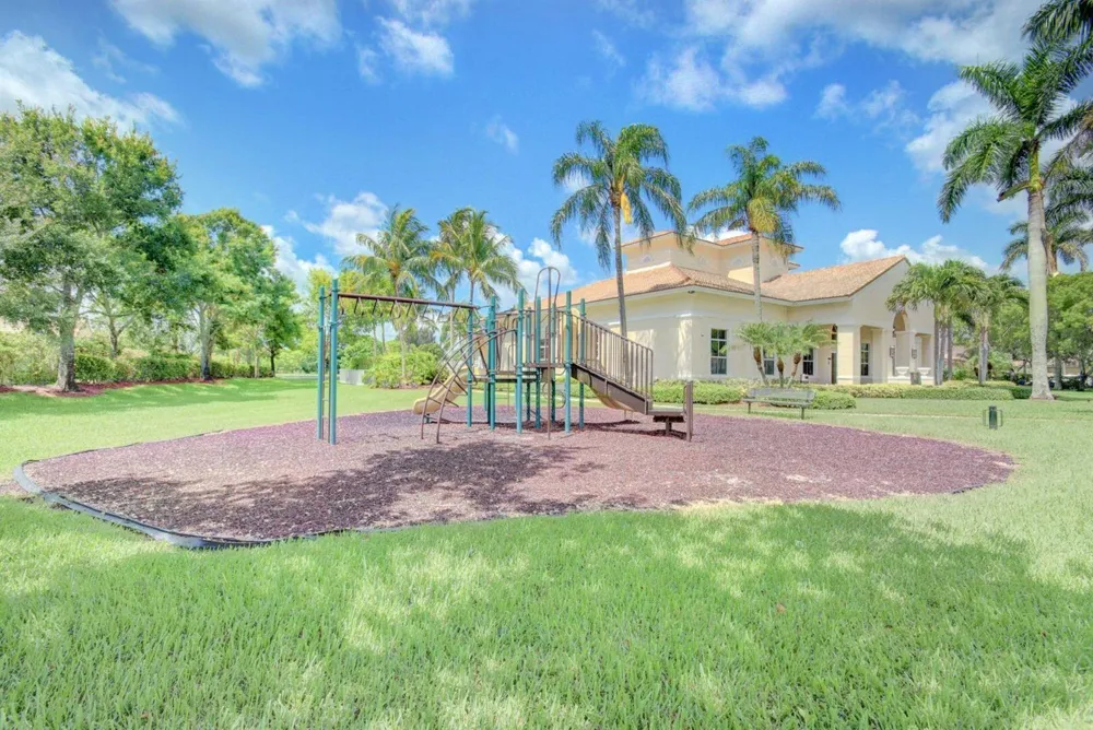 9113 Tremezzo Lane Boynton Beach, FL 33472